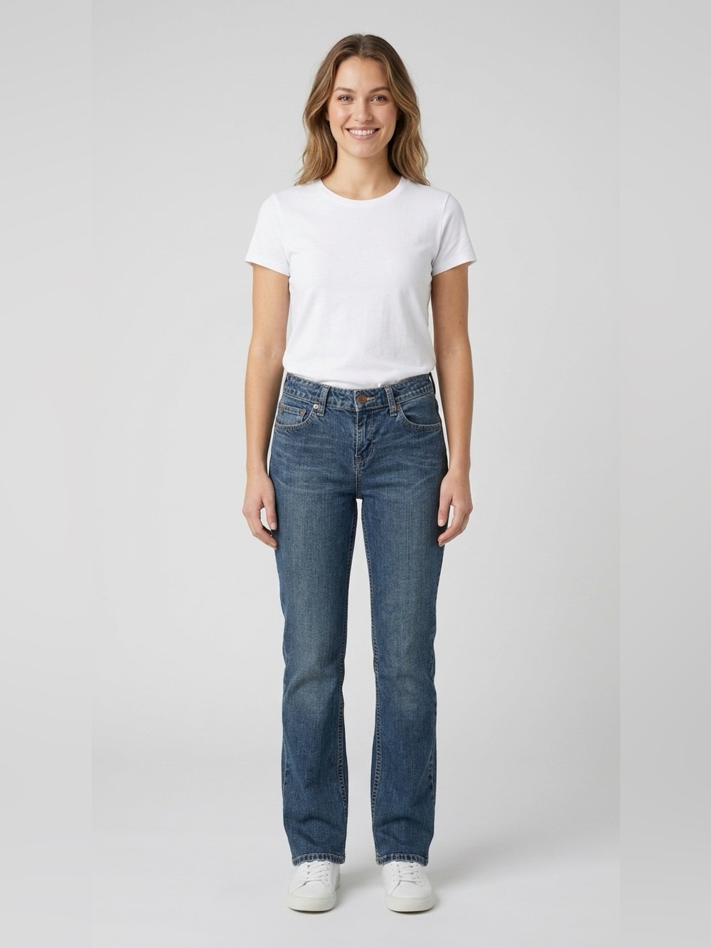 Signature Levi Strauss & Co Mid-rise Boot Cut Size 4